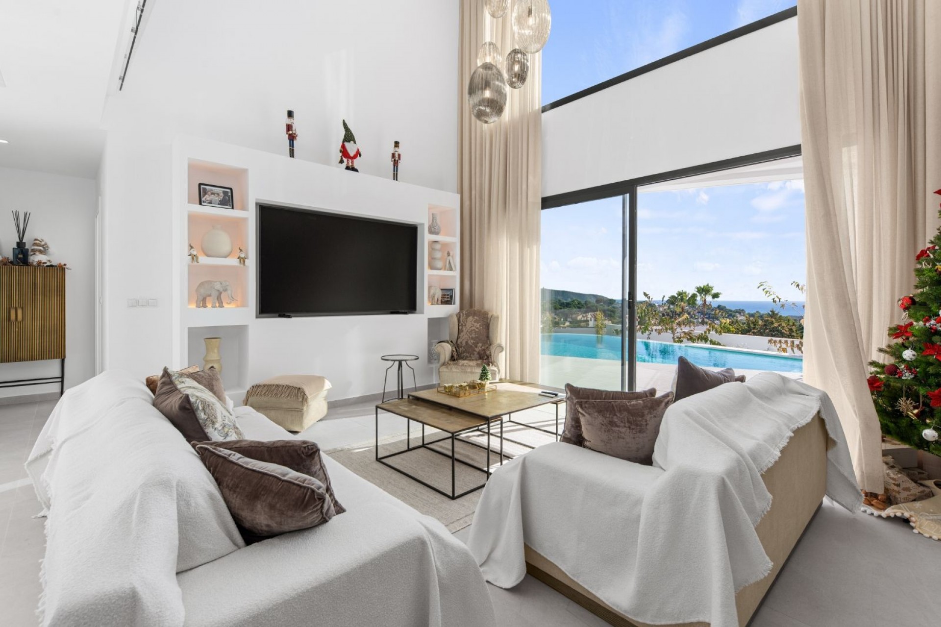 Zu verkaufen - Villa -
Moraira - Benimeit