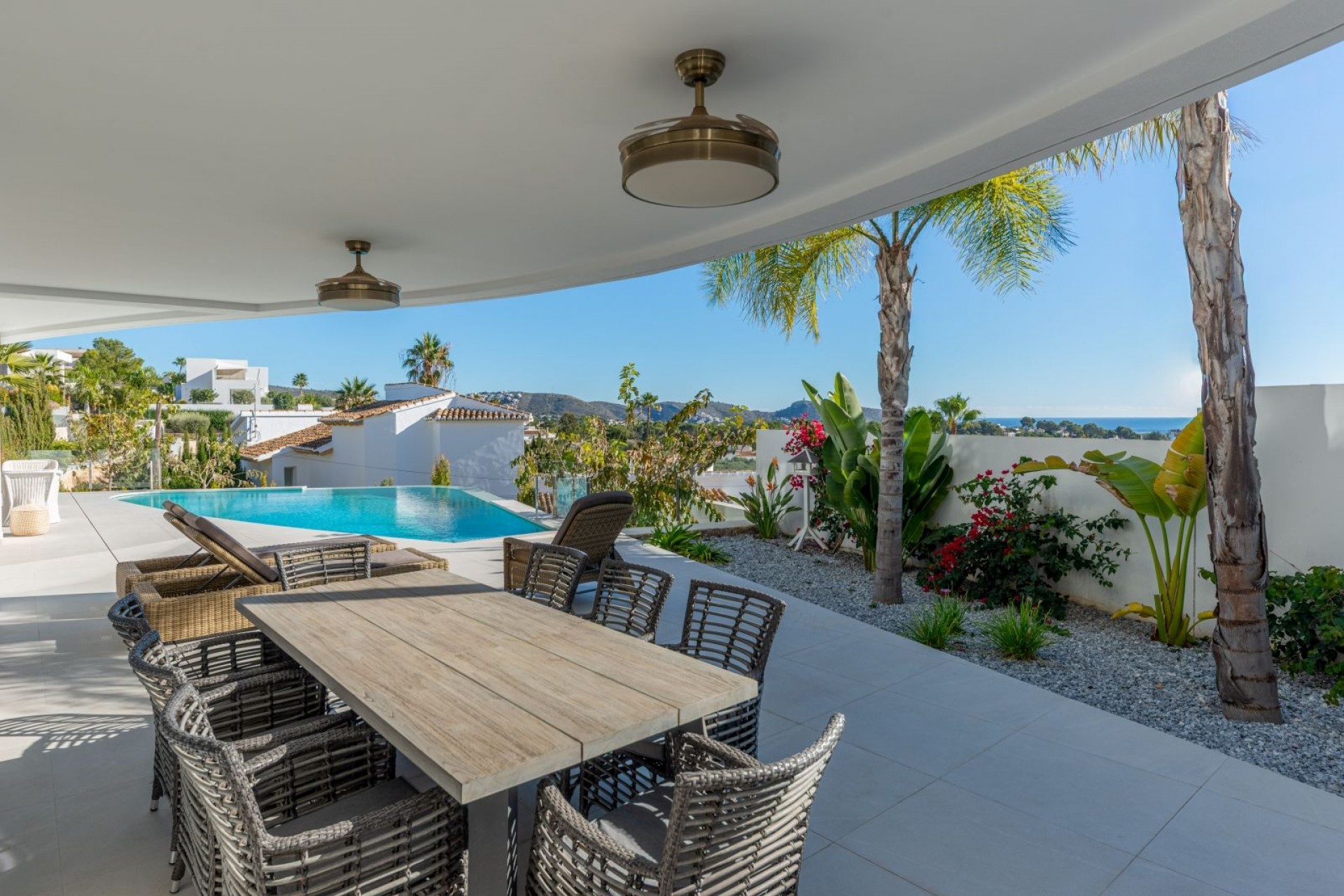 Zu verkaufen - Villa -
Moraira - Benimeit