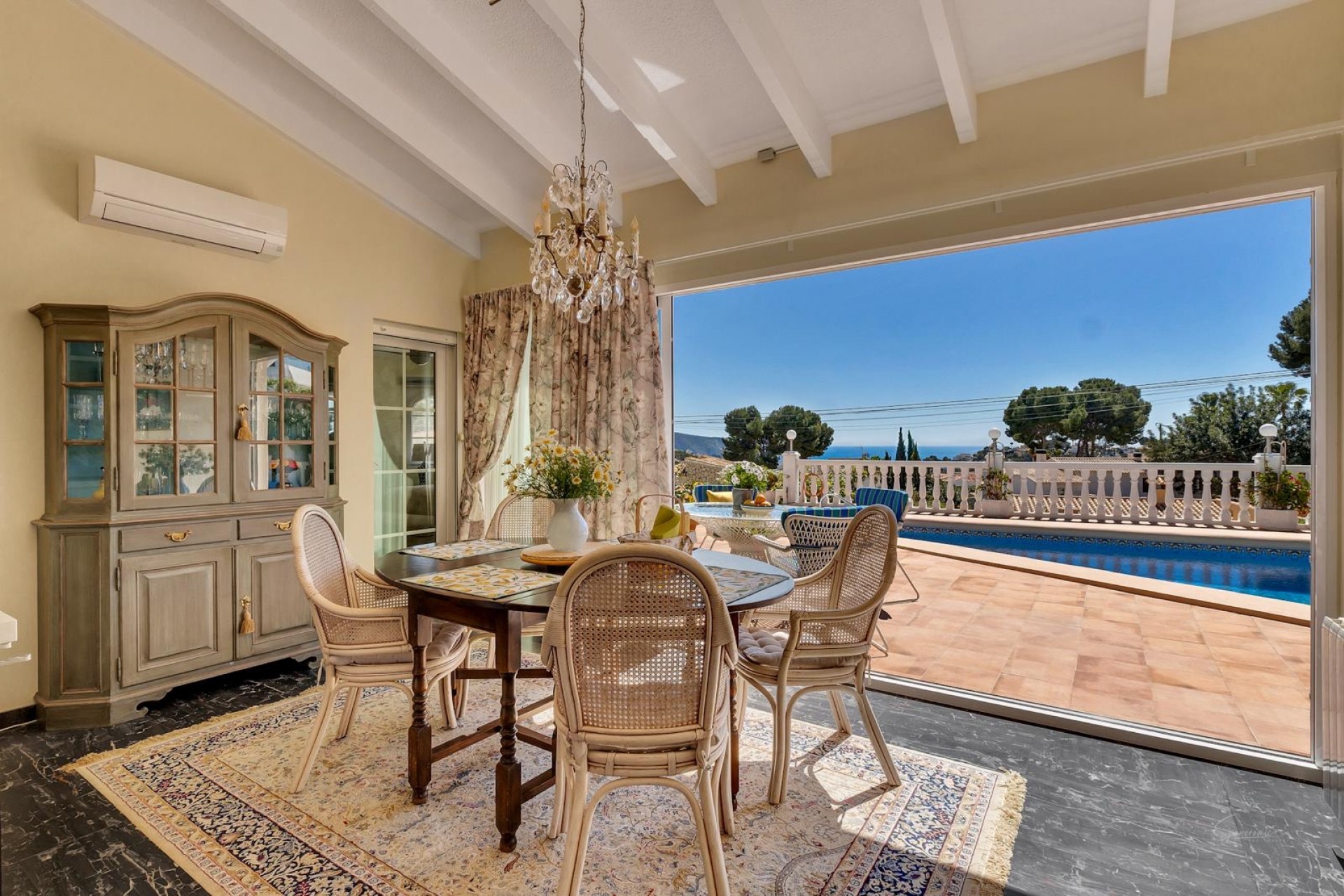 Zu verkaufen - Villa -
Moraira - Benimeit