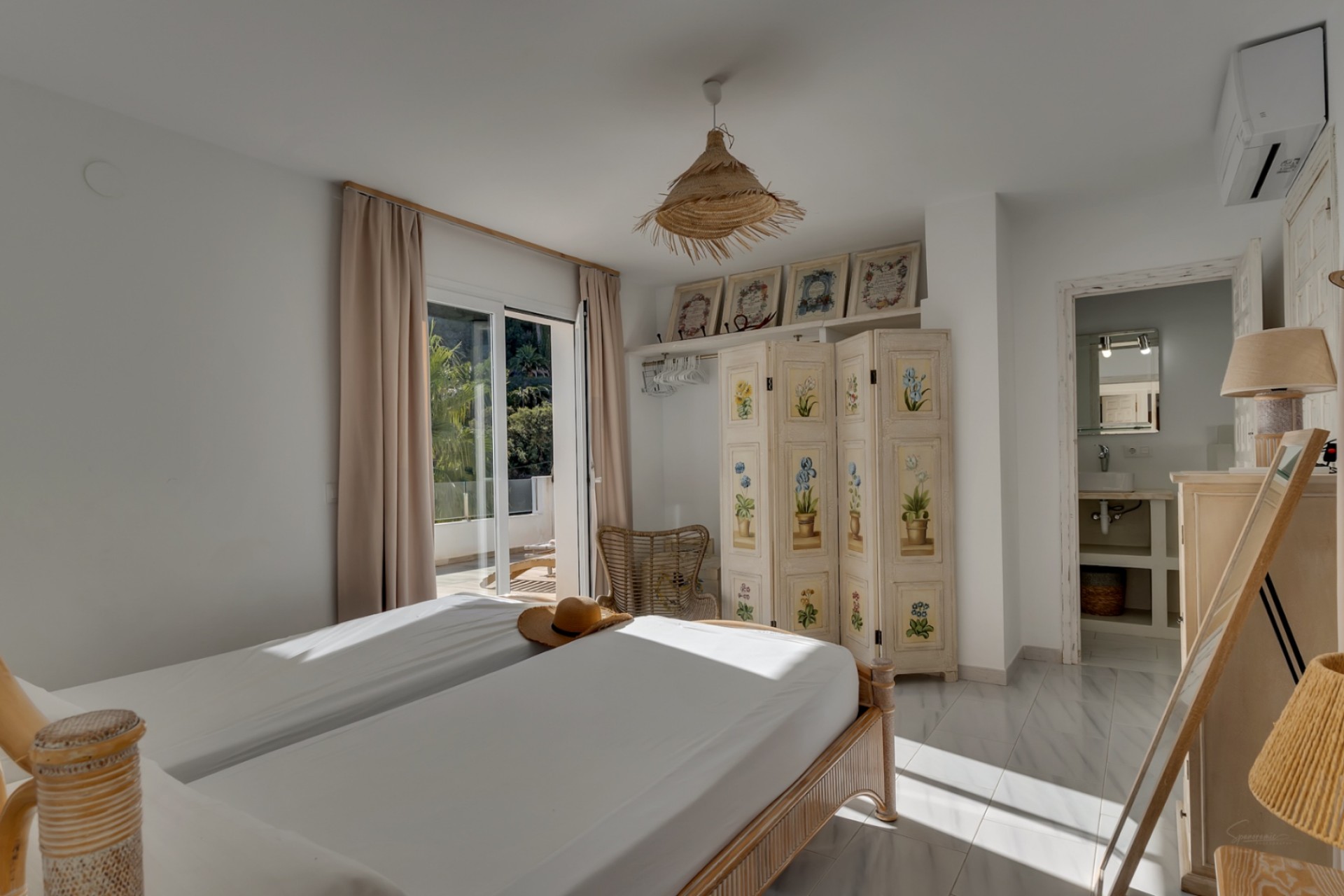 Zu verkaufen - Villa -
Moraira - Benimeit