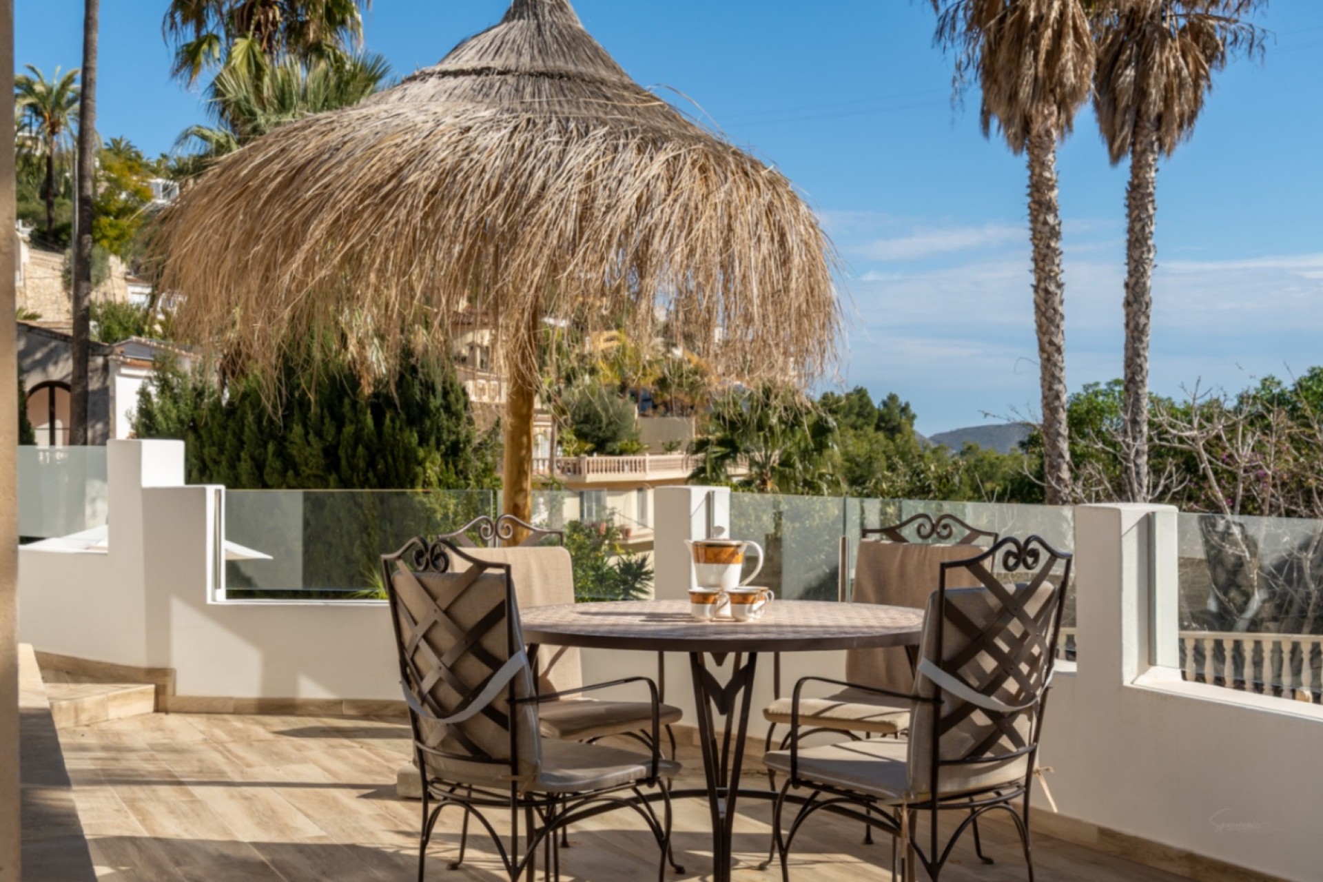 Zu verkaufen - Villa -
Moraira - Benimeit