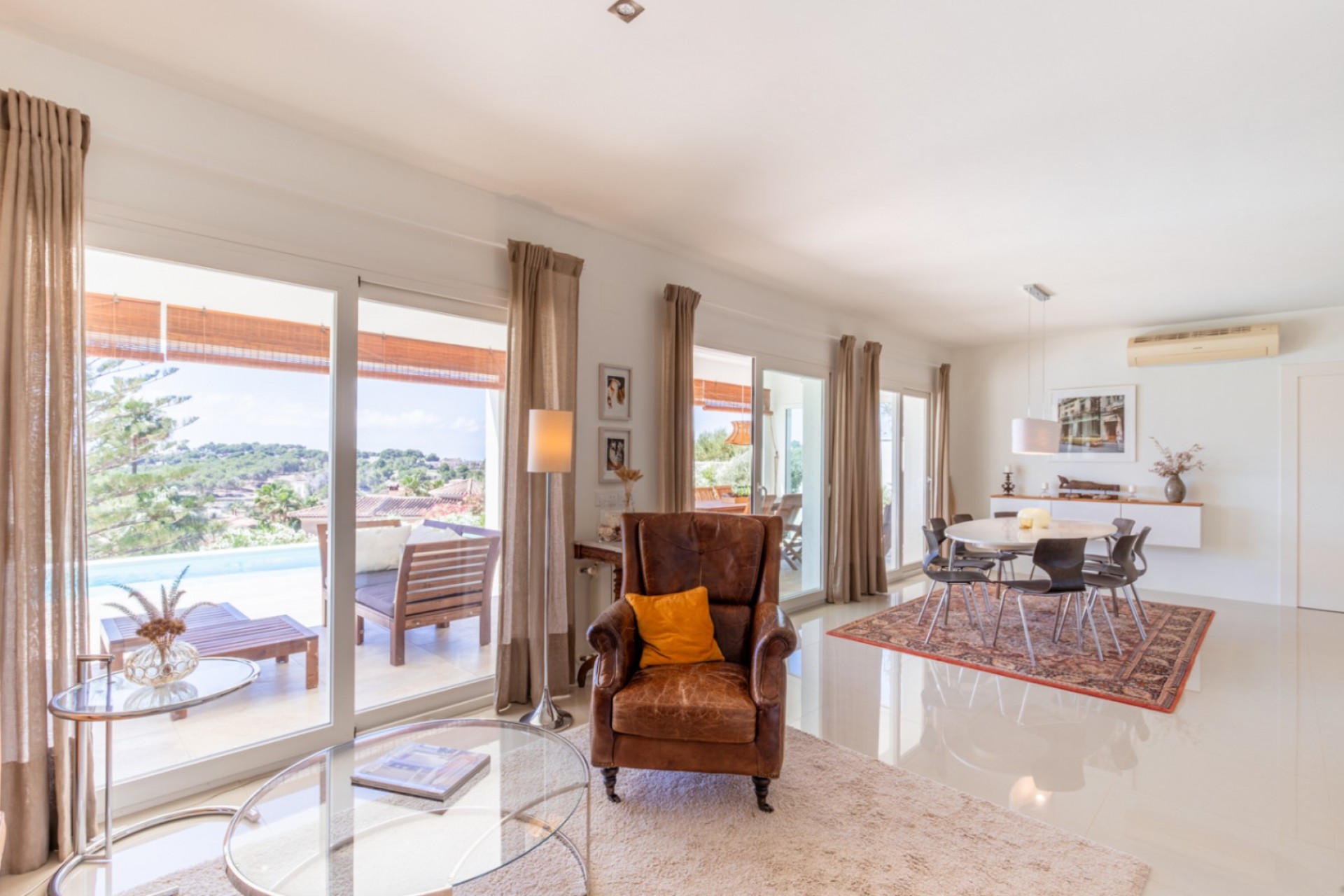 Zu verkaufen - Villa -
Moraira - Benimeit