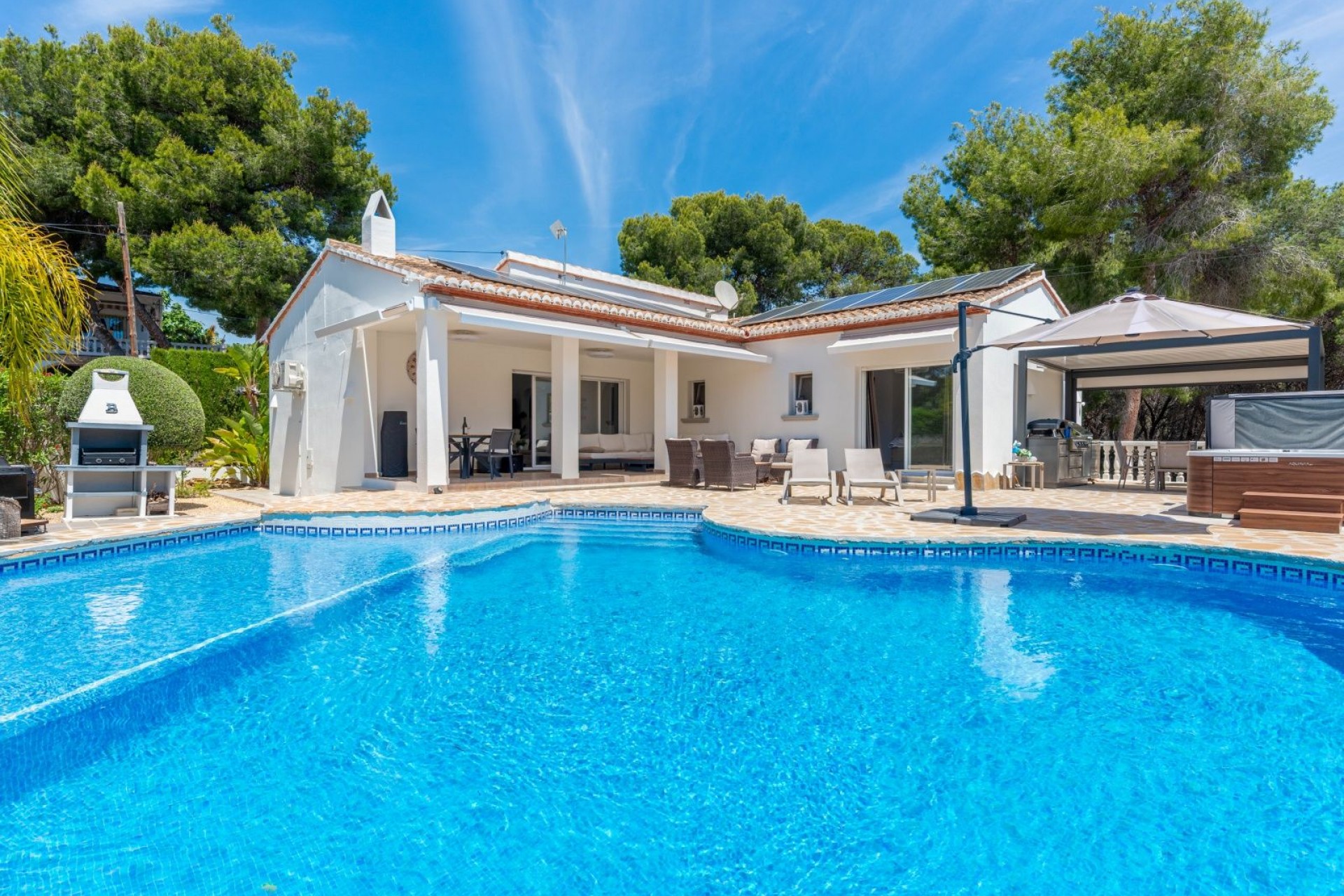 Zu verkaufen - Villa -
Moraira - Cometa