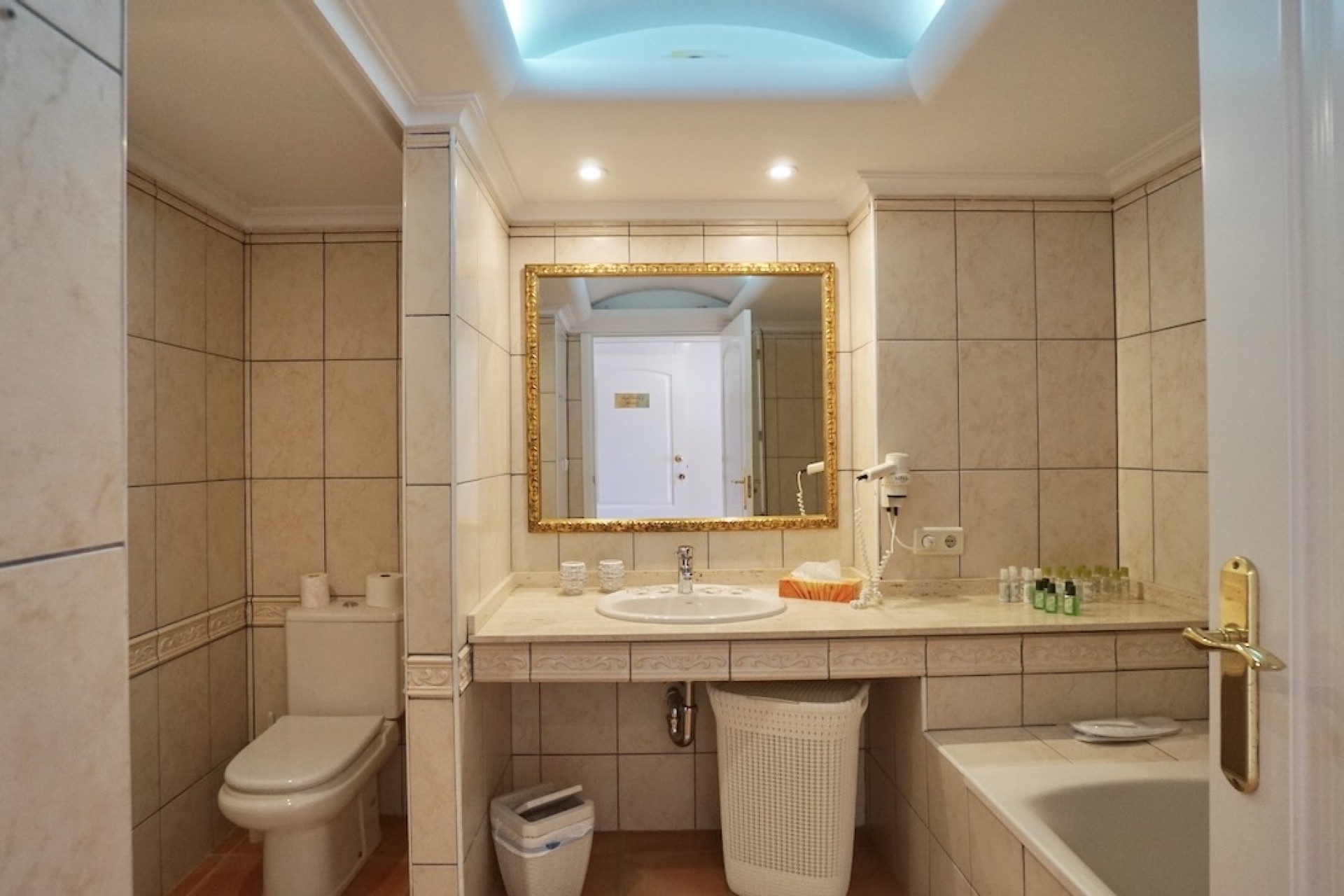 Zu verkaufen - Villa -
Moraira - Costera del Mar