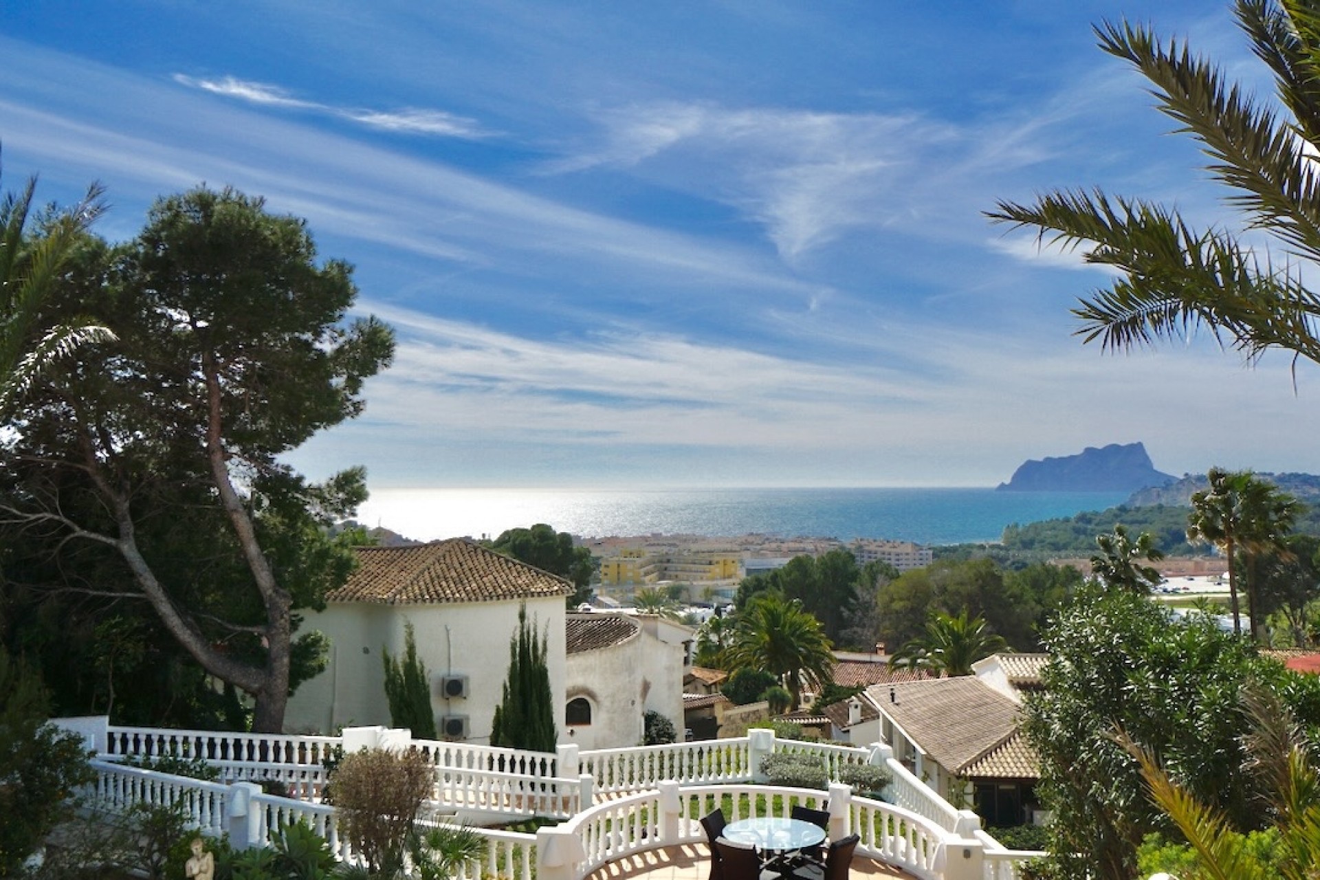 Zu verkaufen - Villa -
Moraira - Costera del Mar