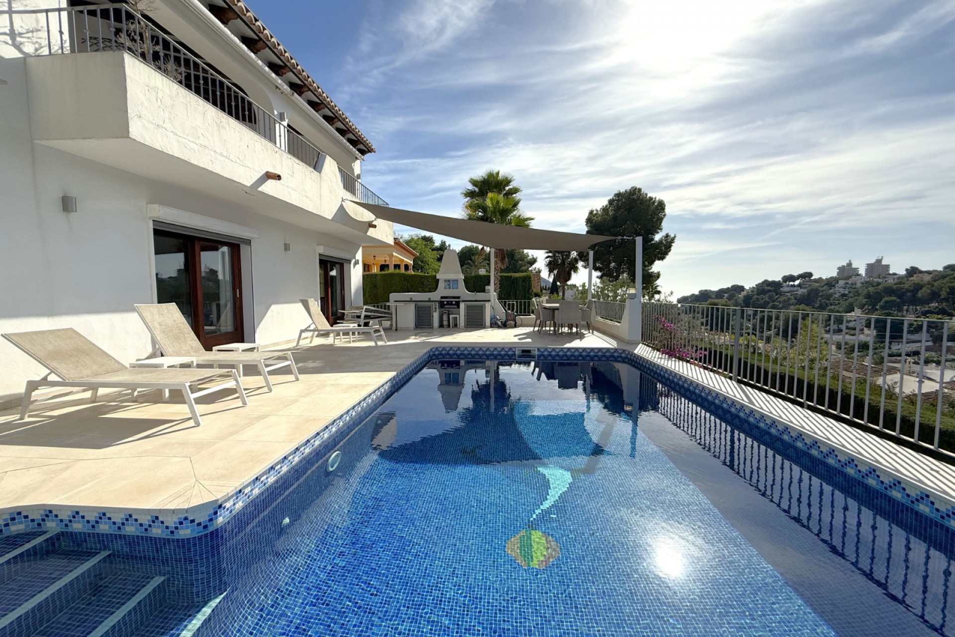 Zu verkaufen - Villa -
Moraira - El Portet
