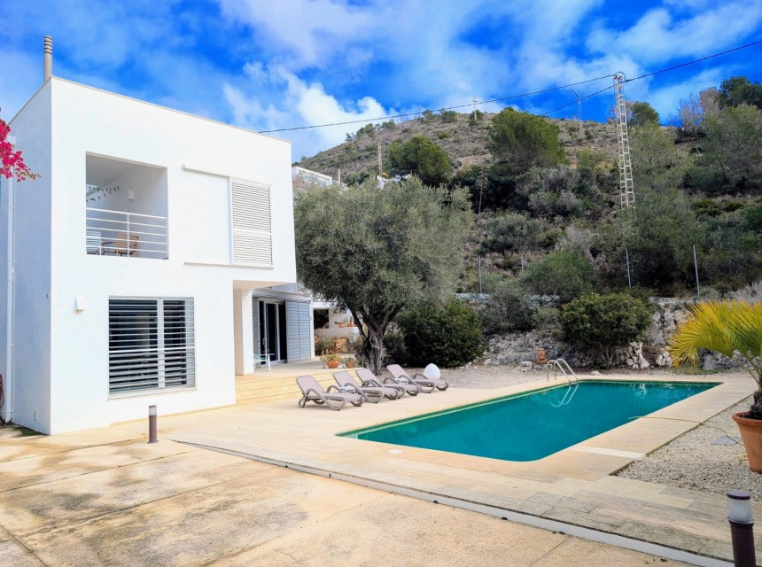 Zu verkaufen - Villa -
Moraira - El Portet