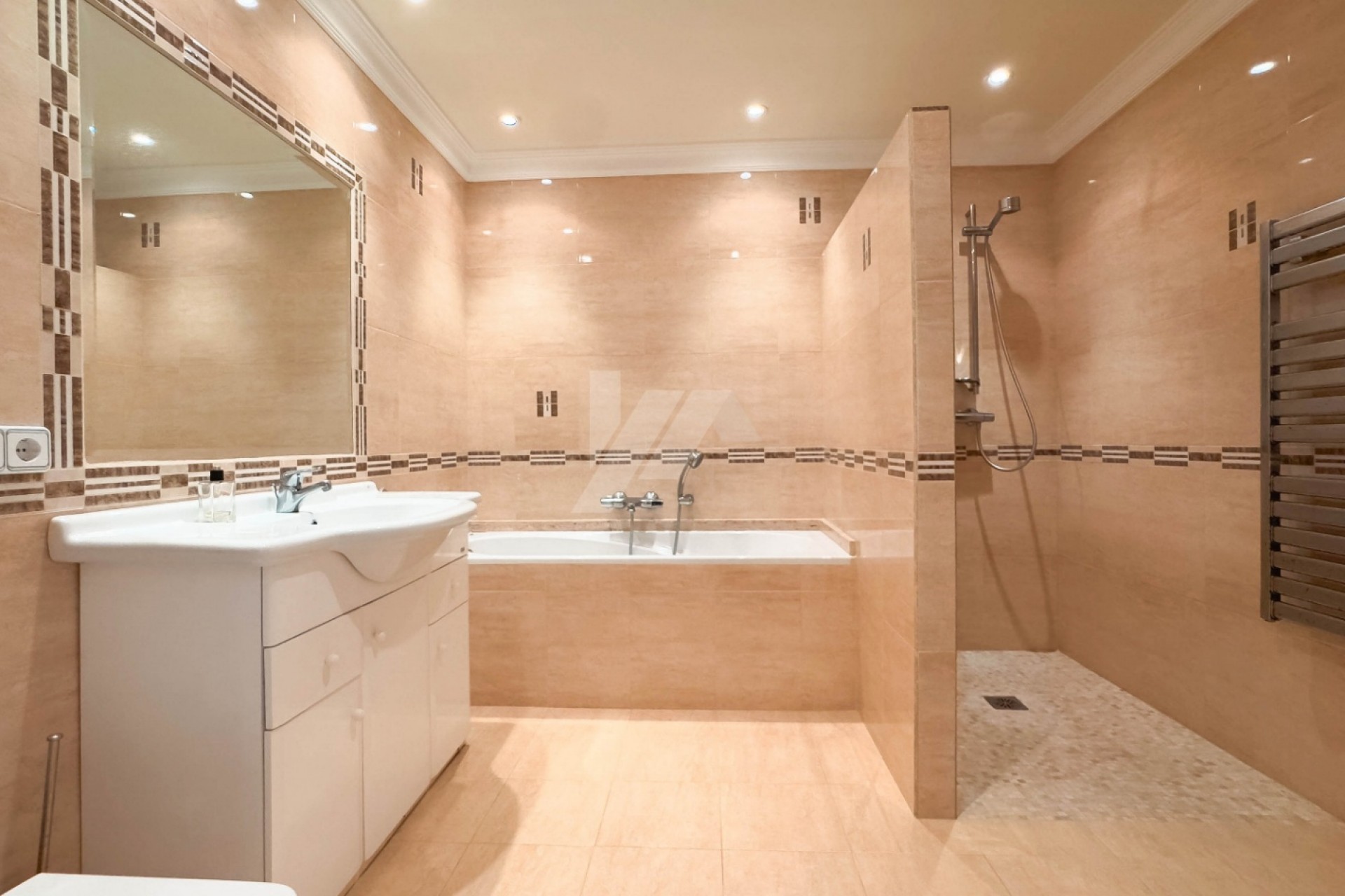 Zu verkaufen - Villa -
Moraira - Fanadix