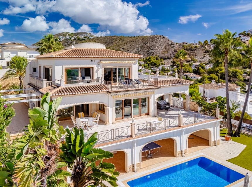 Zu verkaufen - Villa -
Moraira - La Arnella