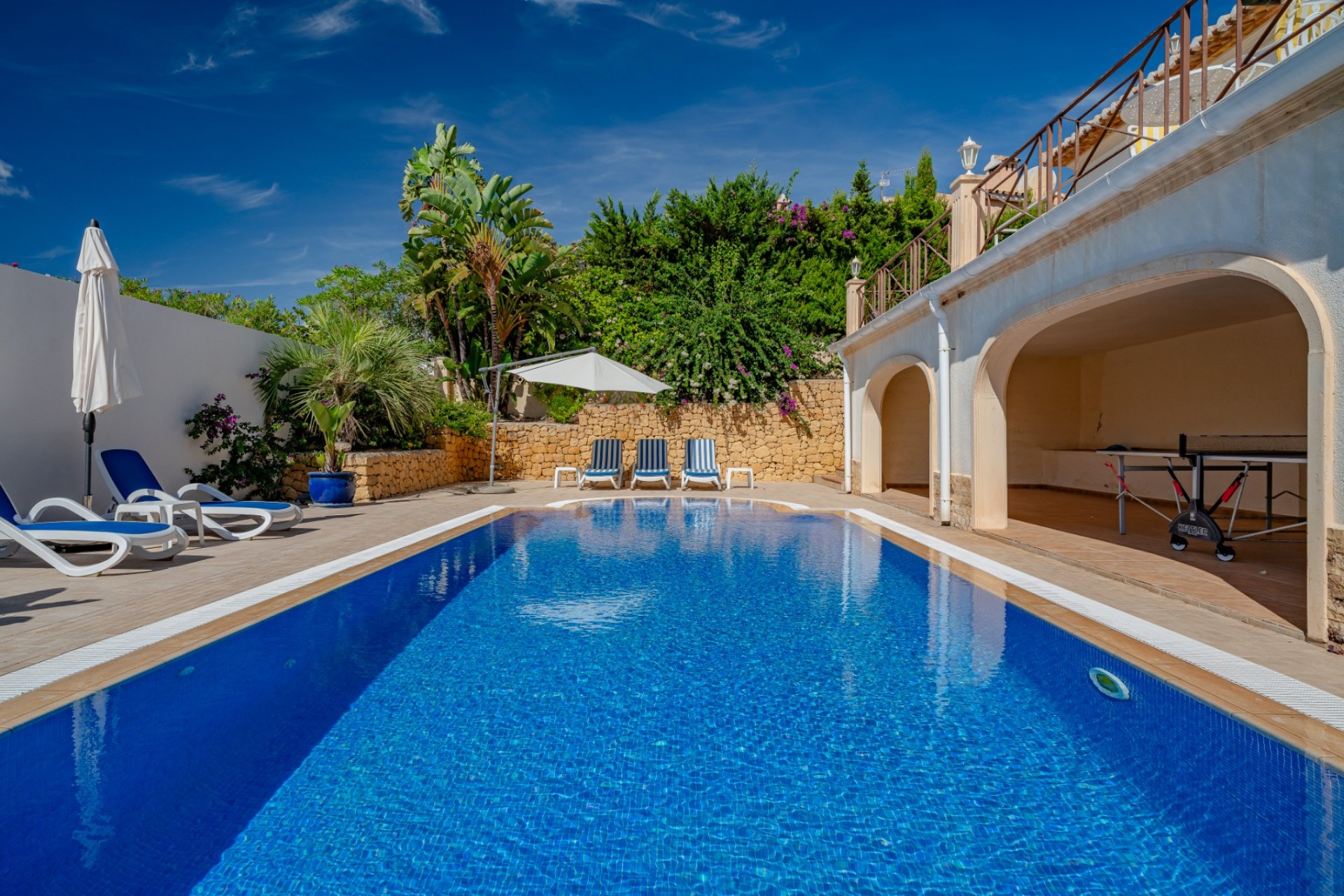 Zu verkaufen - Villa -
Moraira - La Arnella
