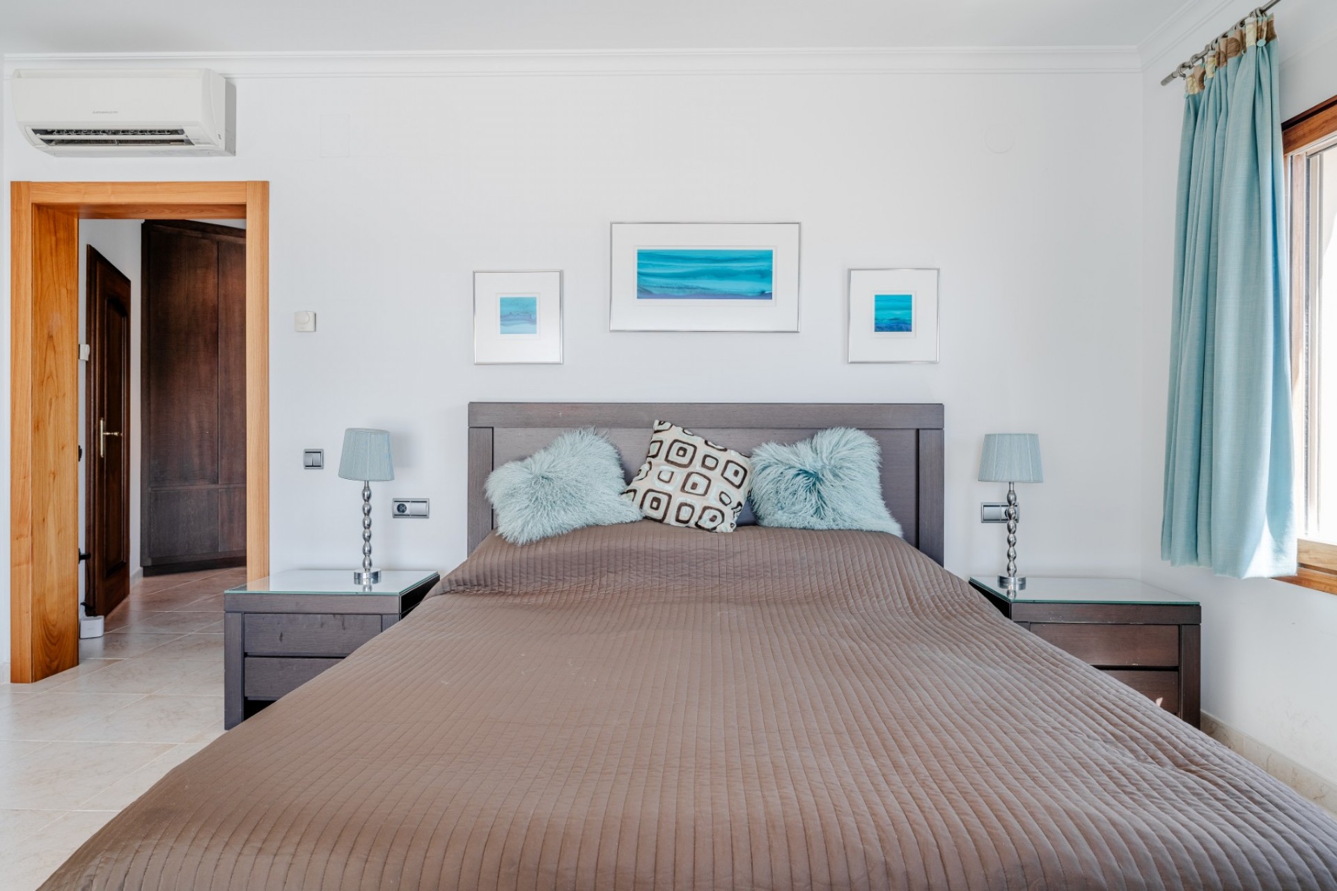 Zu verkaufen - Villa -
Moraira - La Arnella