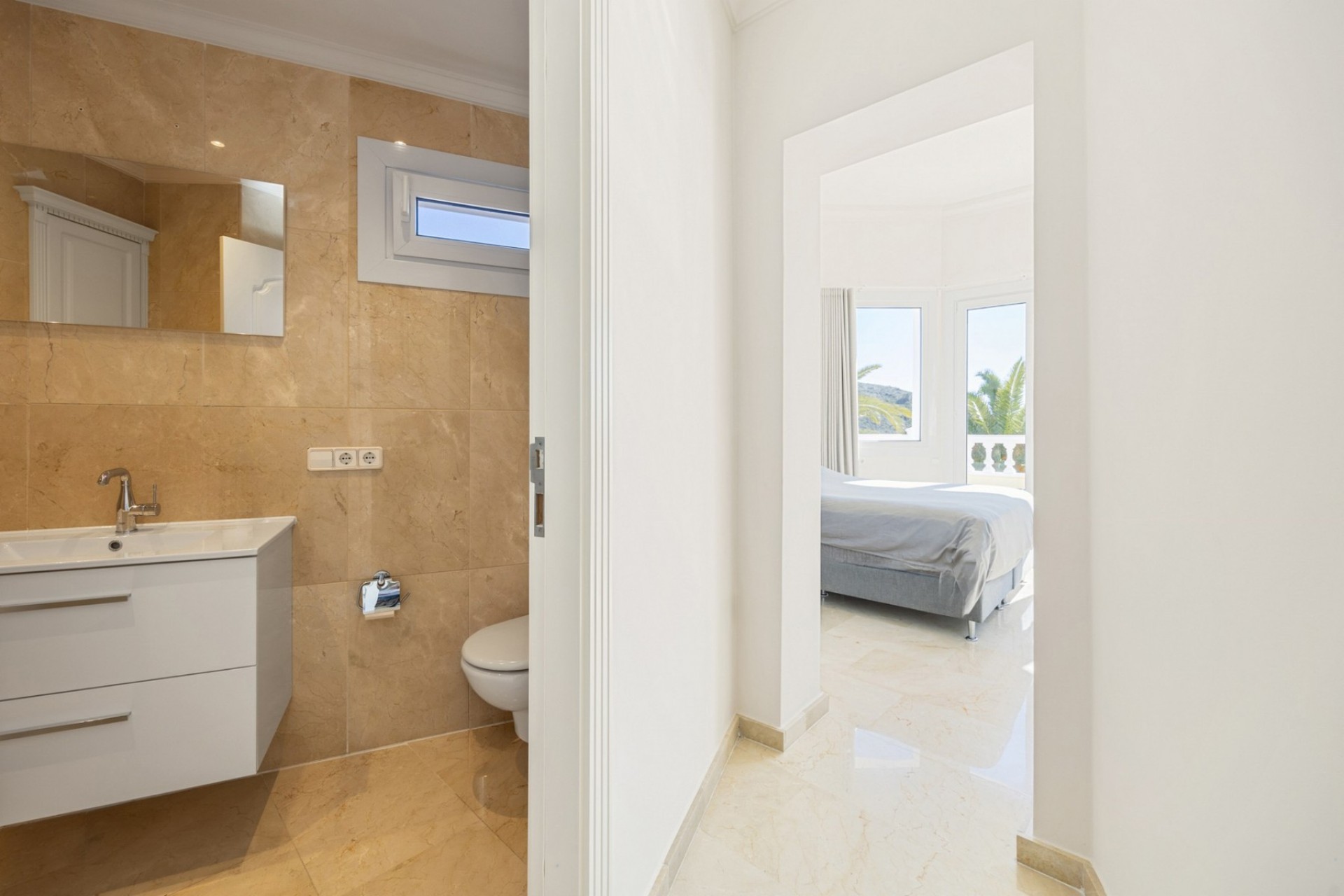 Zu verkaufen - Villa -
Moraira - La Arnella