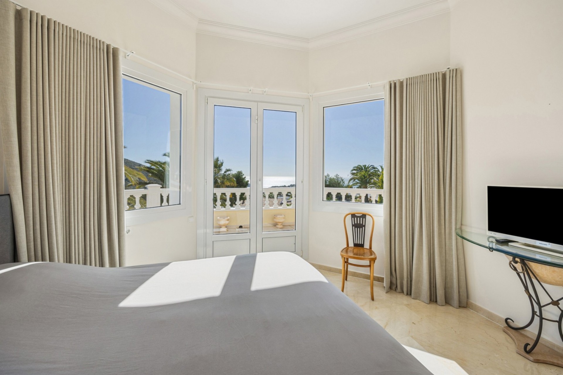 Zu verkaufen - Villa -
Moraira - La Arnella