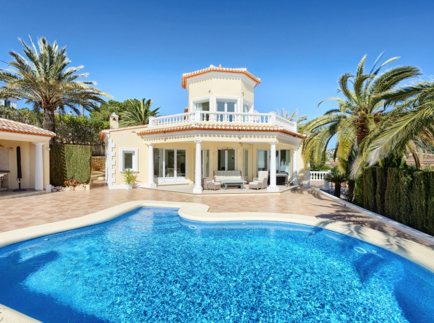 Zu verkaufen - Villa -
Moraira - La Arnella