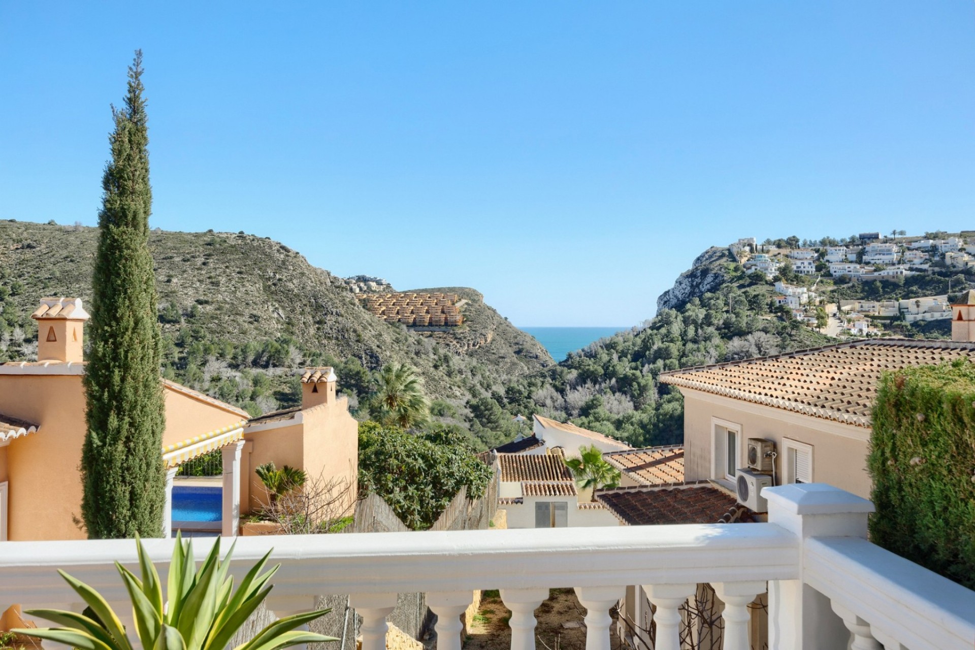 Zu verkaufen - Villa -
Moraira - La Arnella