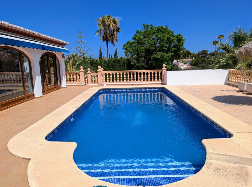Zu verkaufen - Villa -
Moraira - La Cometa