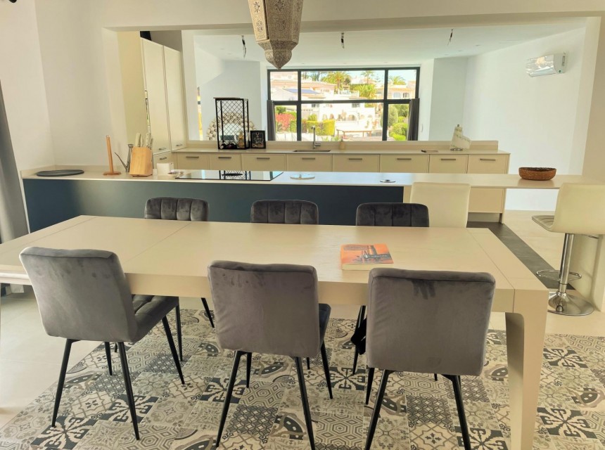 Zu verkaufen - Villa -
Moraira - La Sabatera