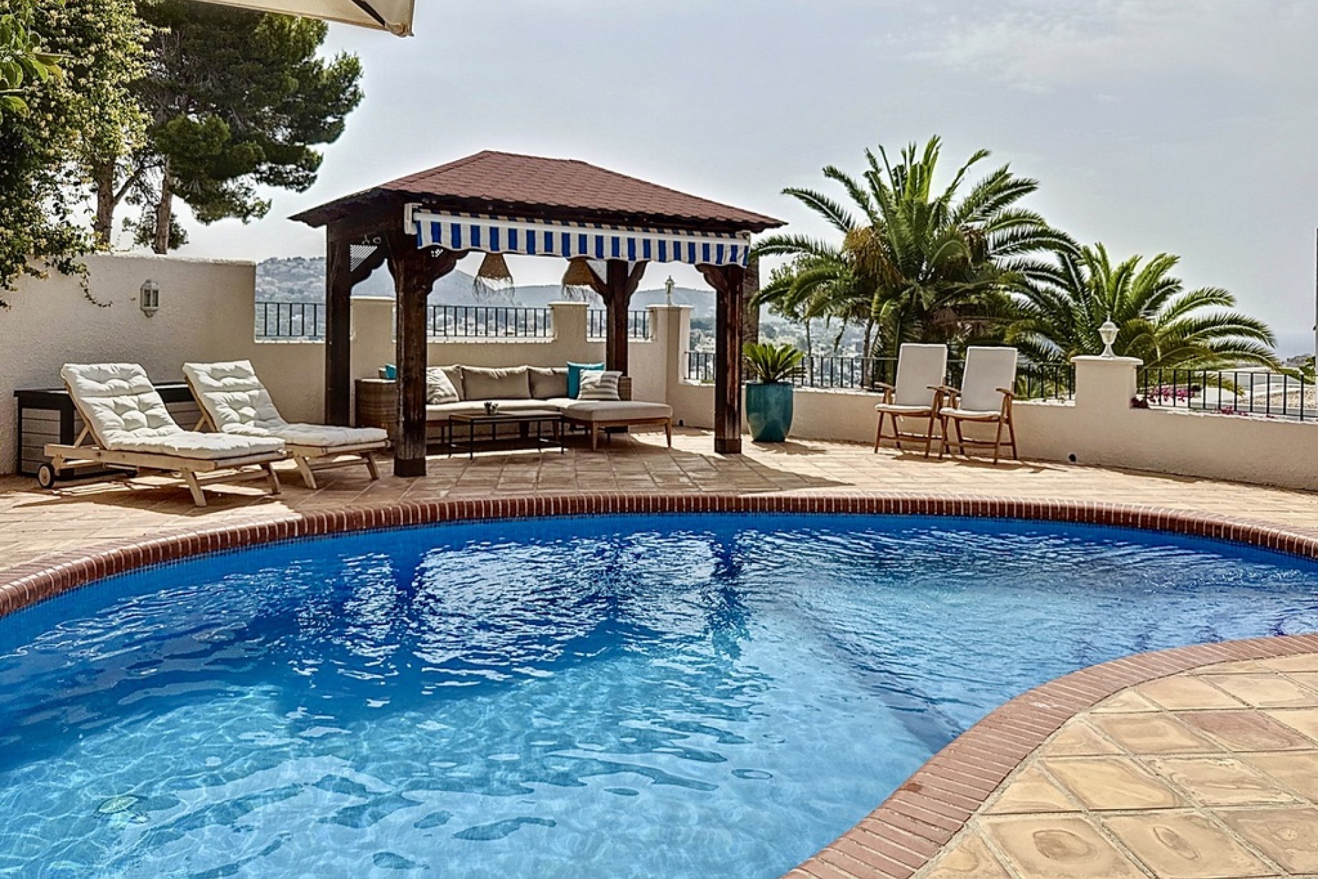 Zu verkaufen - Villa -
Moraira - La Sabatera