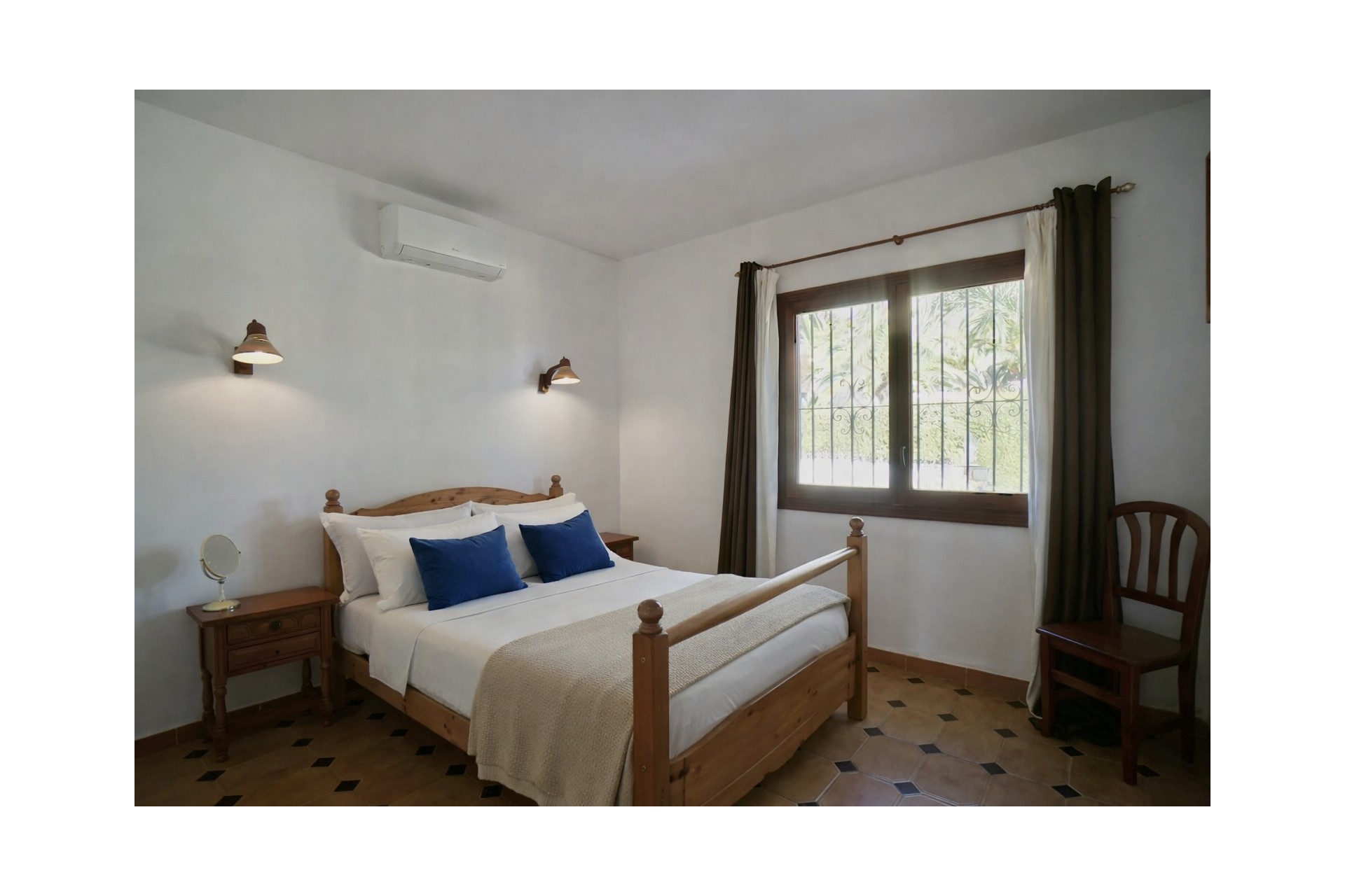 Zu verkaufen - Villa -
Moraira - Moravit