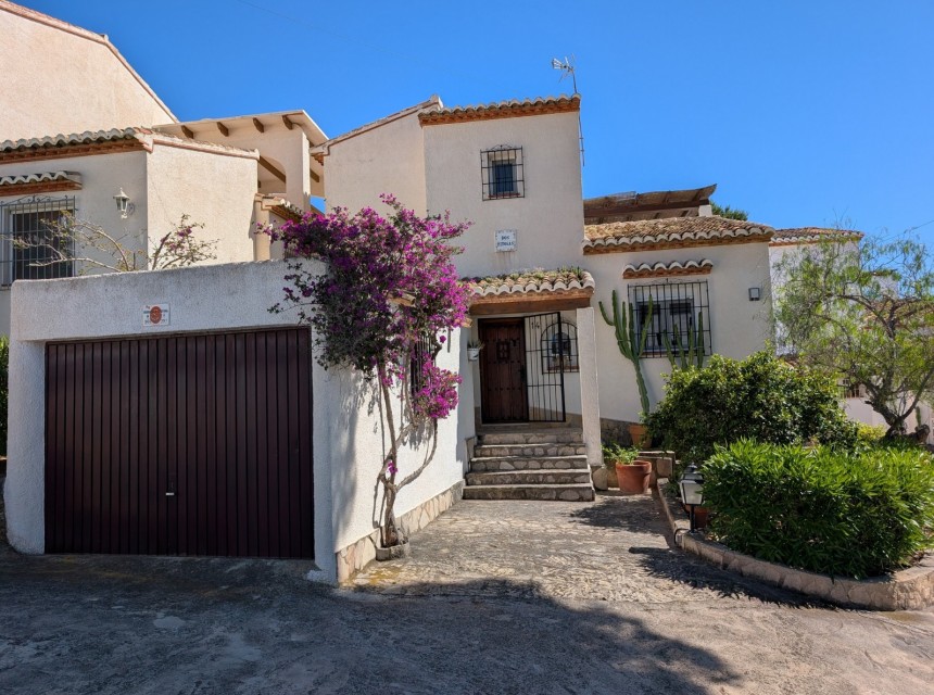 Zu verkaufen - Villa -
Moraira - Moravit