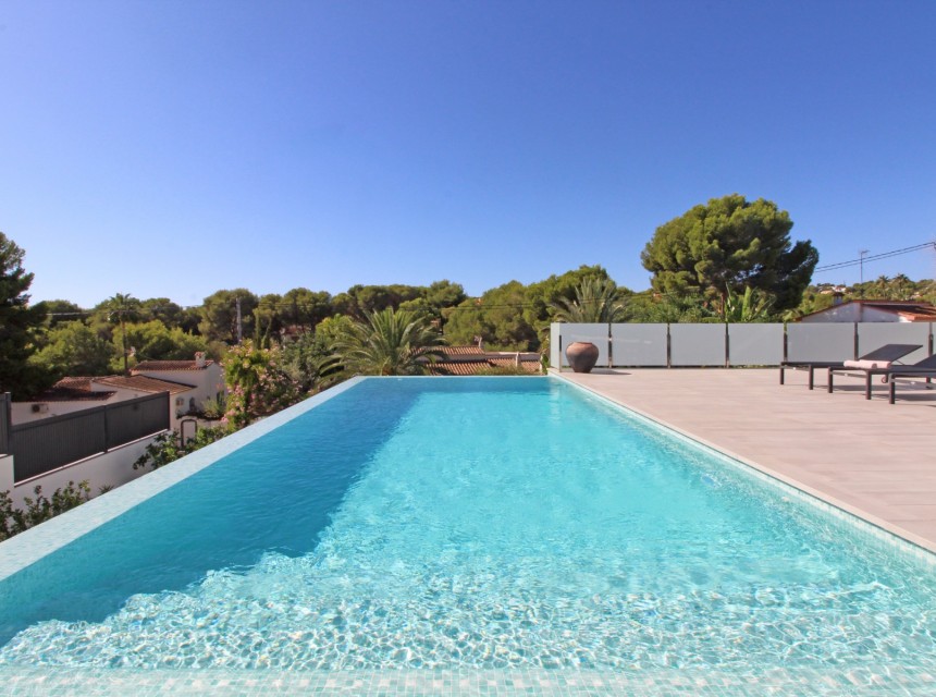 Zu verkaufen - Villa -
Moraira - Pinar de l´Advocat