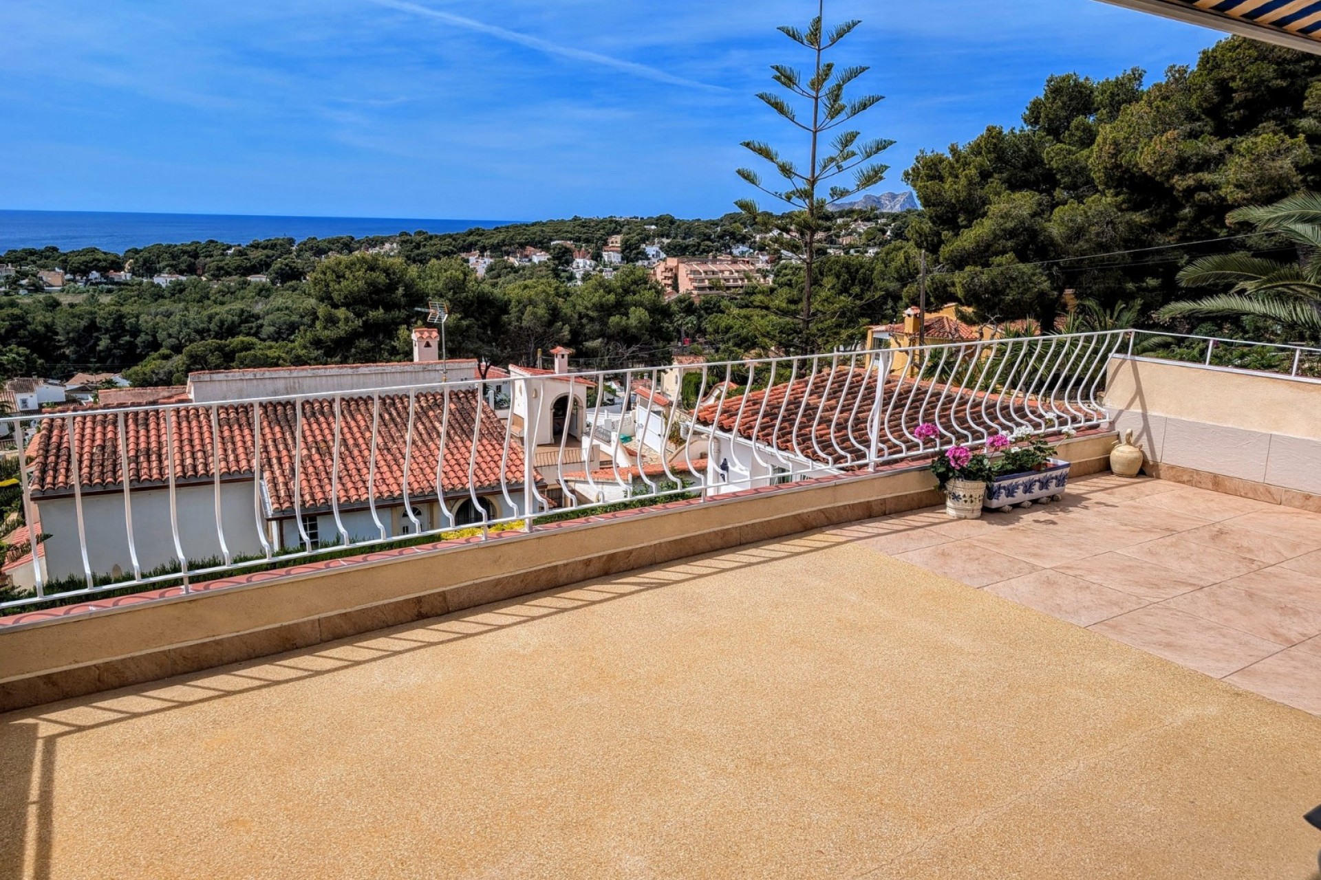 Zu verkaufen - Villa -
Moraira - Pinar de l´Advocat