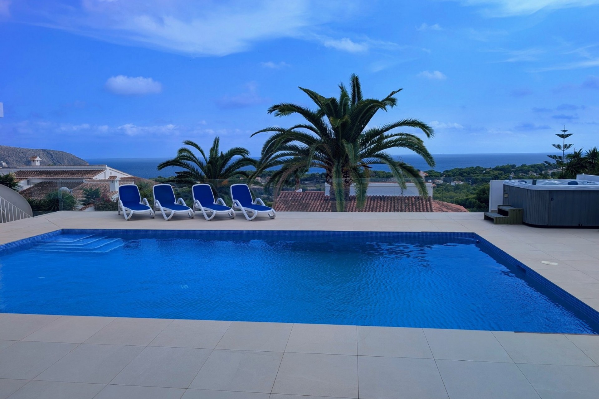 Zu verkaufen - Villa -
Moraira - Pinar de l´Advocat