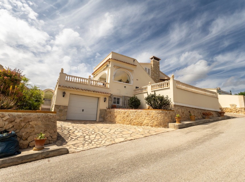 Zu verkaufen - Villa -
Moraira - Pinar de l´Advocat