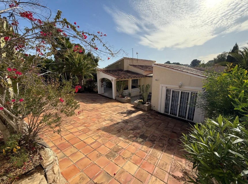 Zu verkaufen - Villa -
Moraira - Pinar de l´Advocat