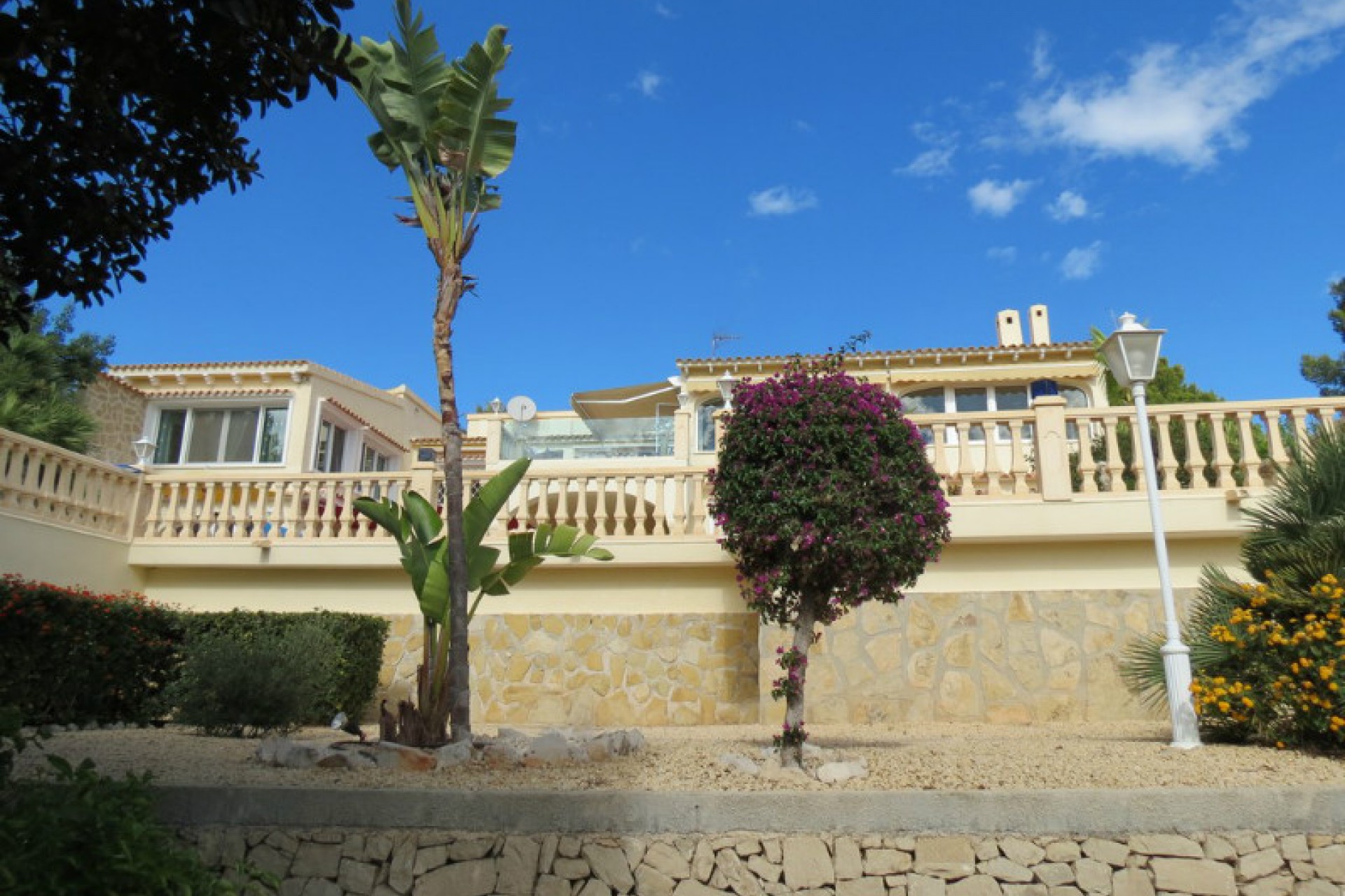 Zu verkaufen - Villa -
Moraira - San Jaime