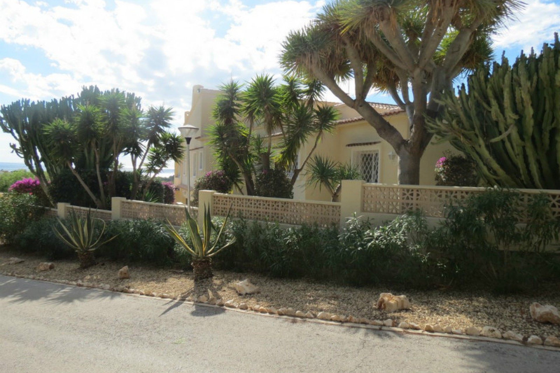 Zu verkaufen - Villa -
Moraira - San Jaime