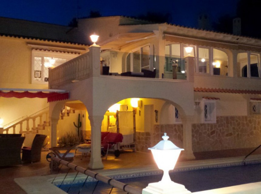 Zu verkaufen - Villa -
Moraira - San Jaime