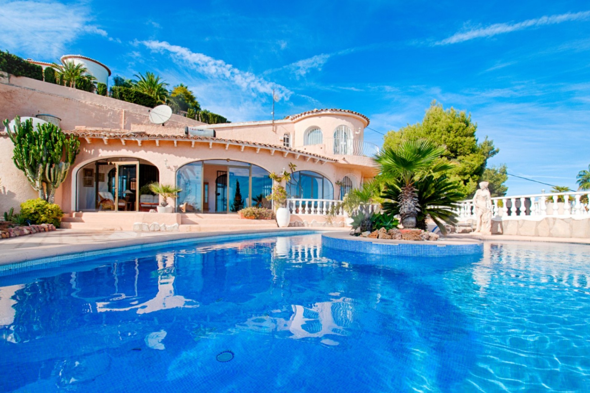 Zu verkaufen - Villa -
Moraira
