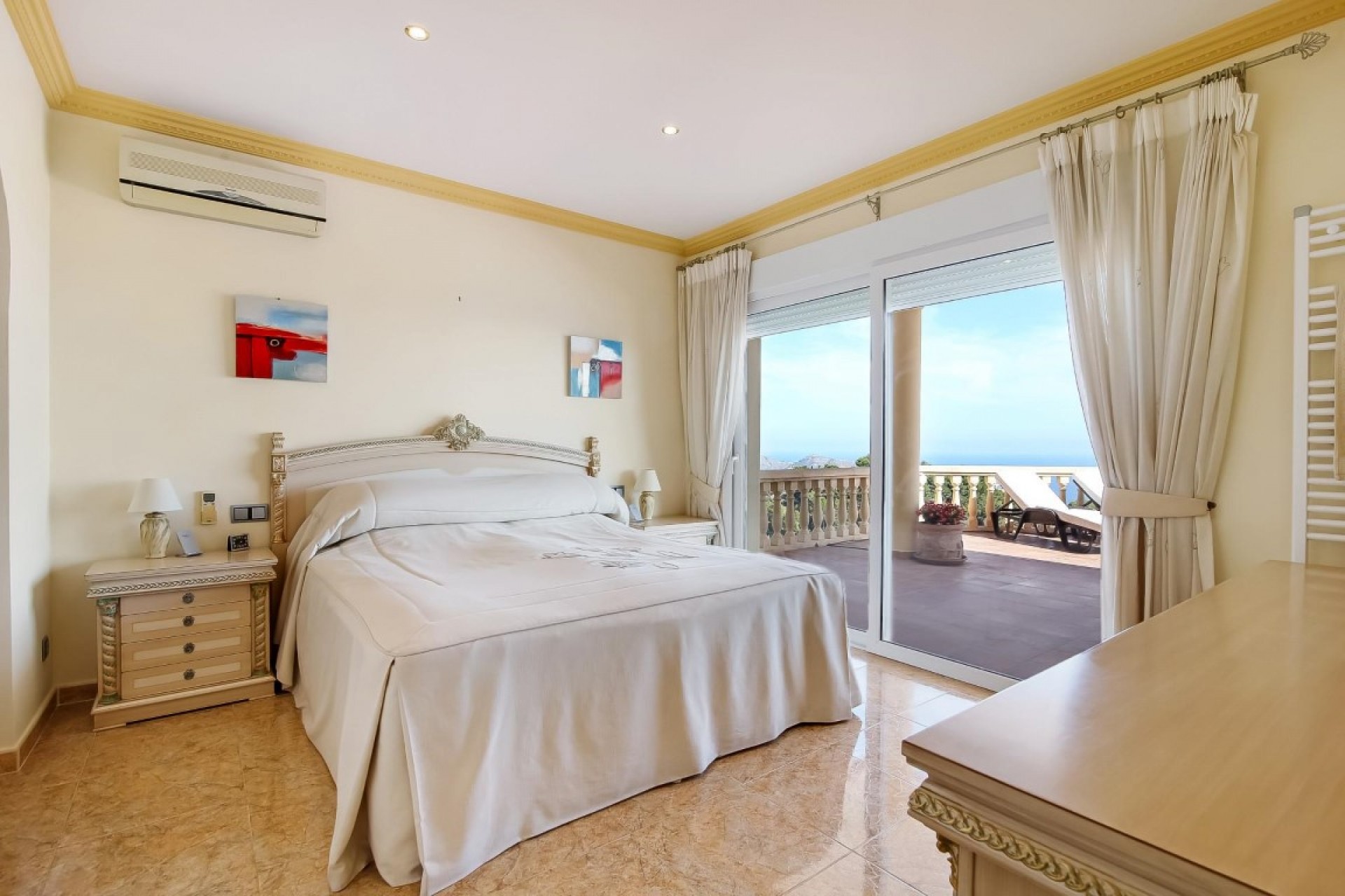 Zu verkaufen - Villa -
Moraira