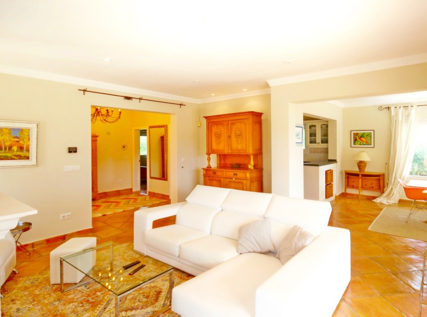 Zu verkaufen - Villa -
Moraira