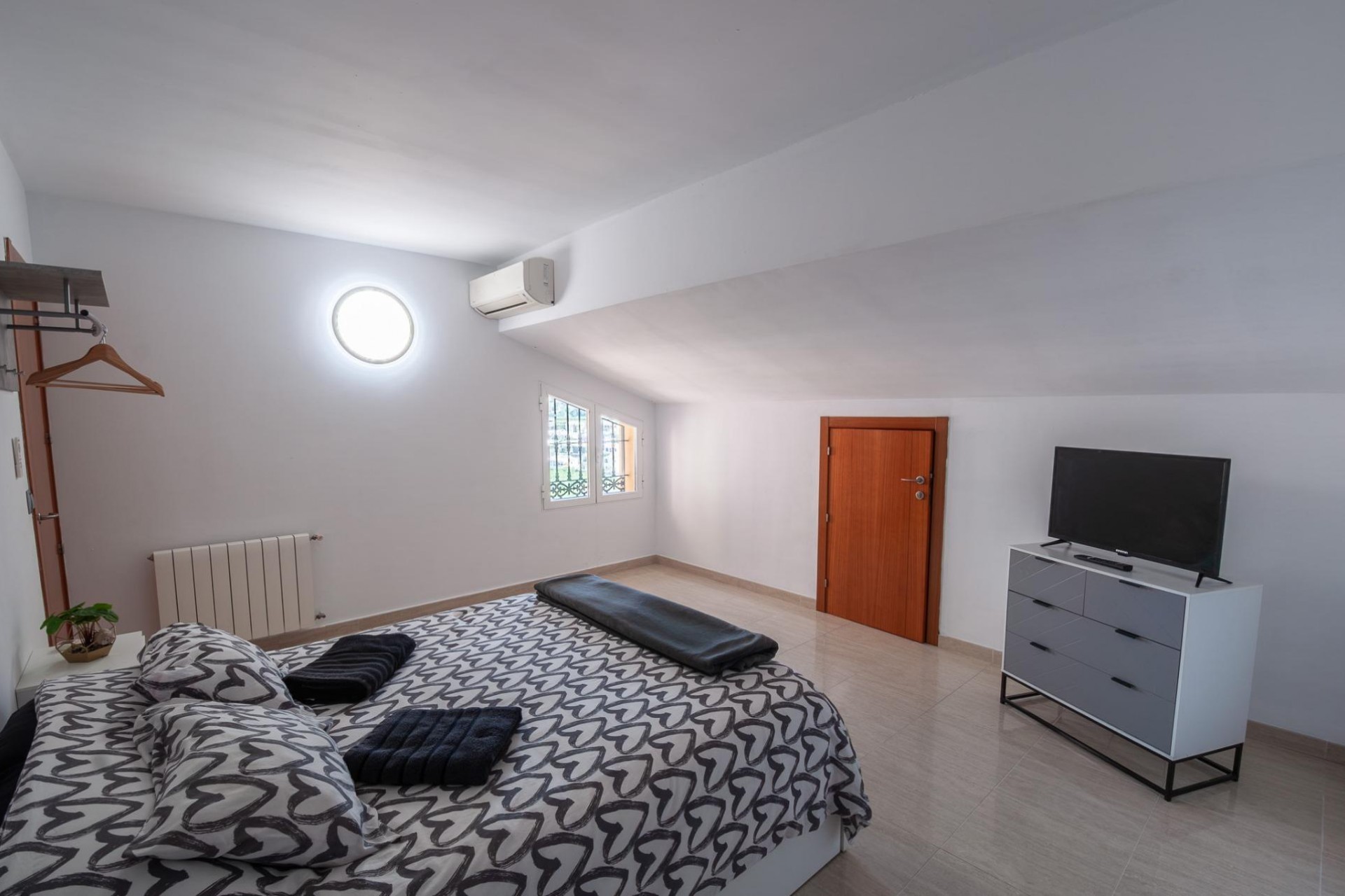 Zu verkaufen - Villa -
Orba - Comunidad valenciana