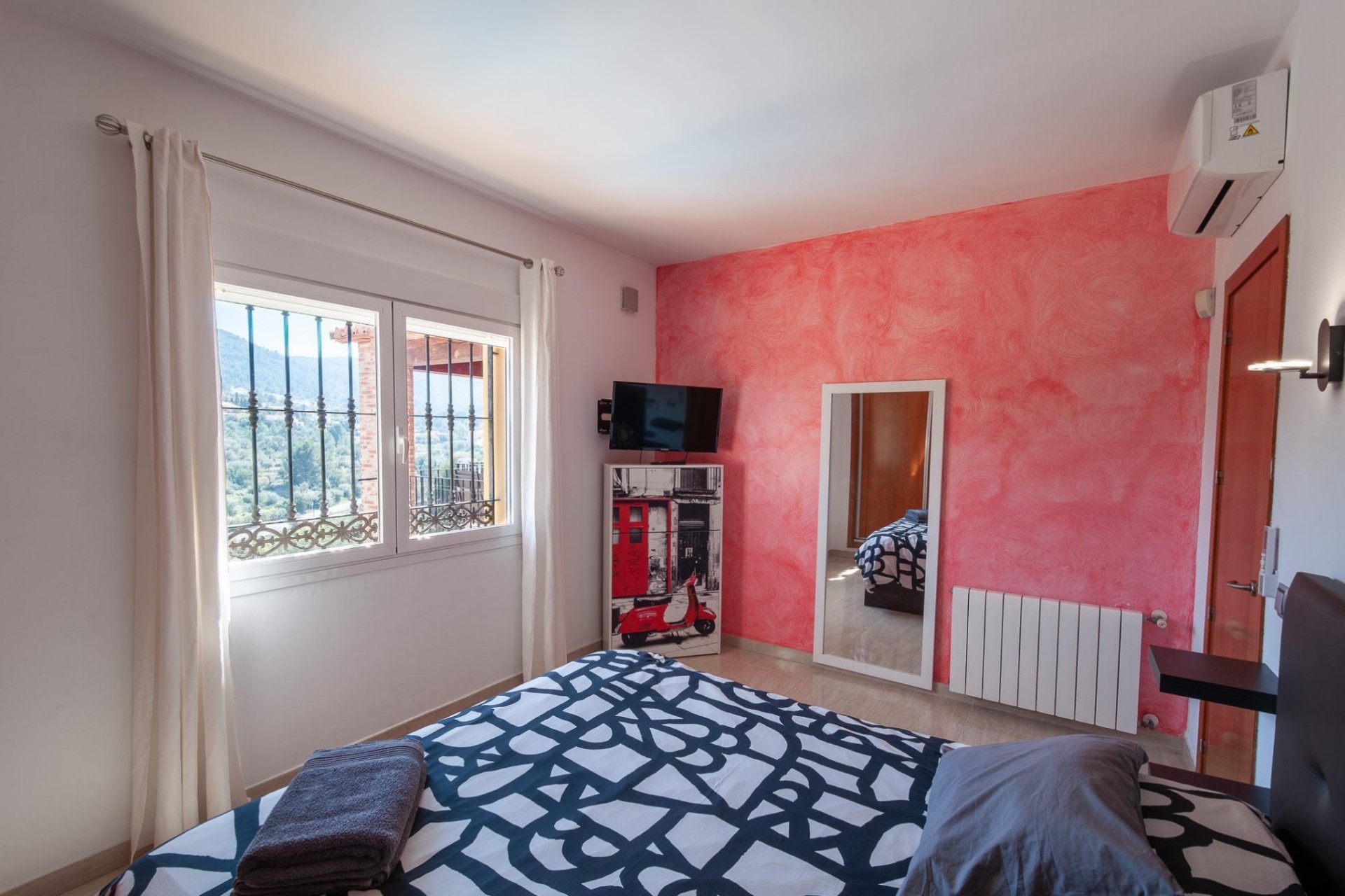 Zu verkaufen - Villa -
Orba - Comunidad valenciana