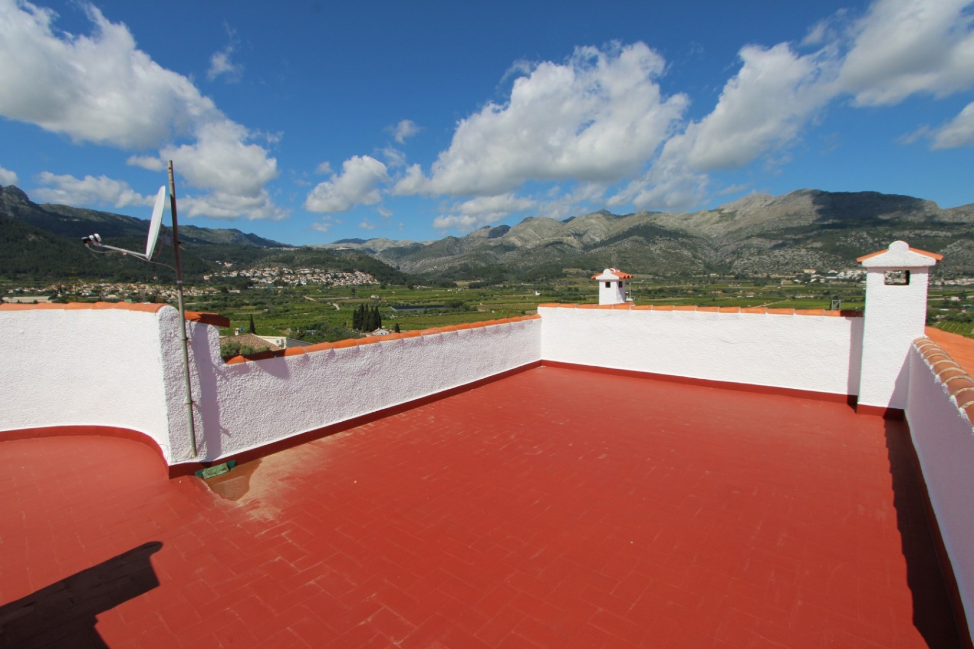 Zu verkaufen - Villa -
Orba