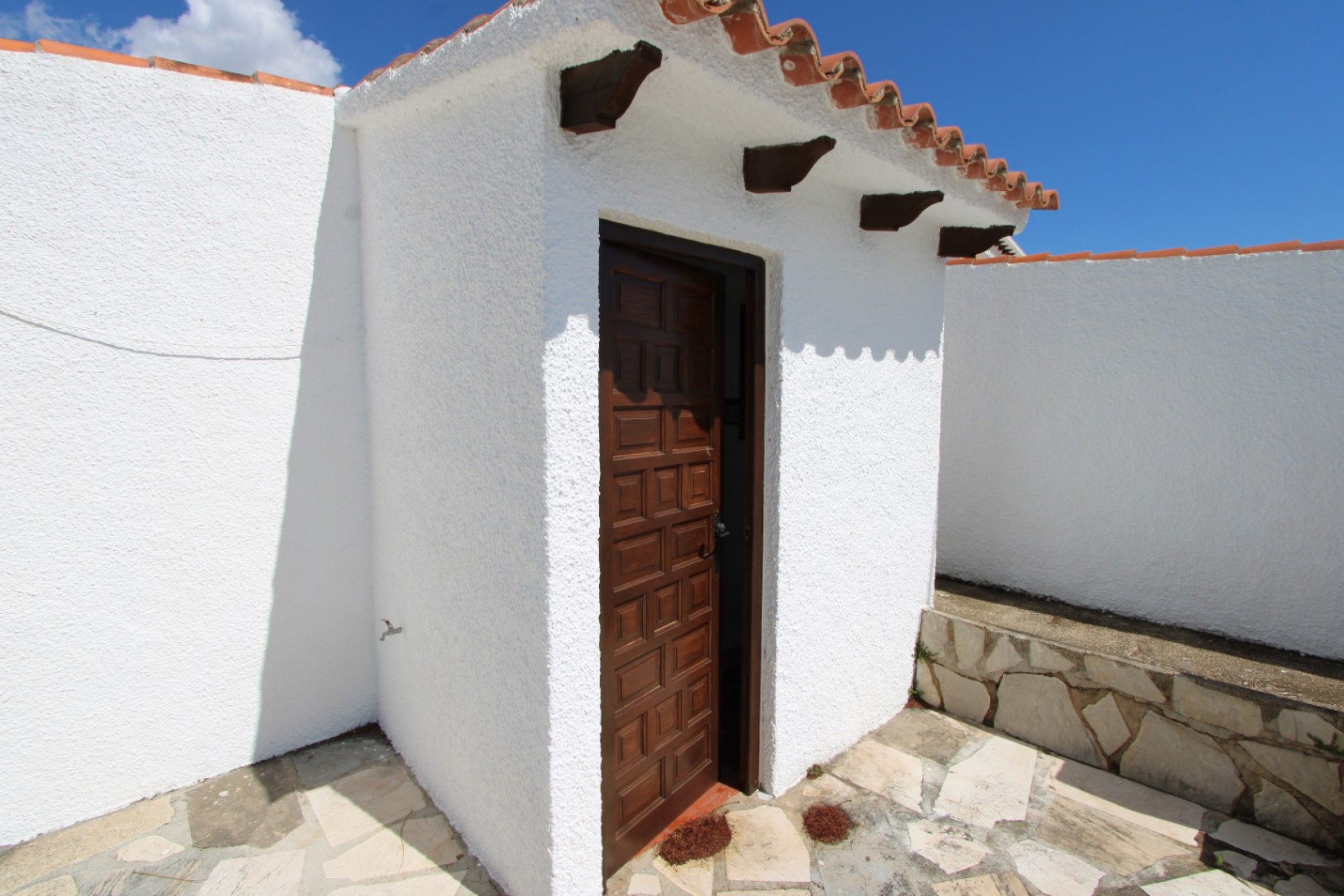 Zu verkaufen - Villa -
Orba