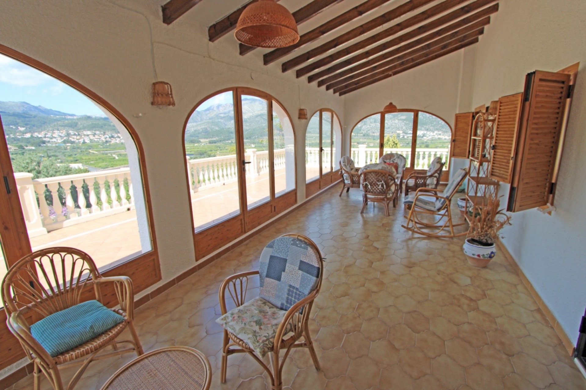 Zu verkaufen - Villa -
Orba