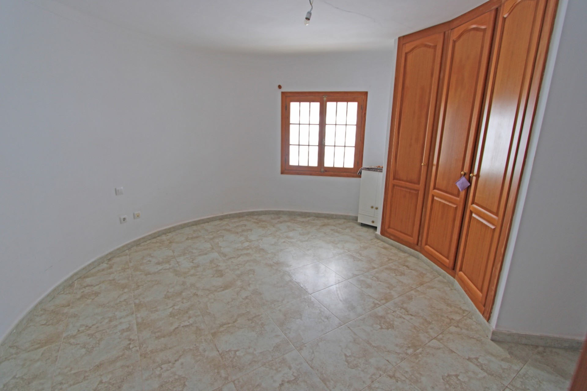 Zu verkaufen - Villa -
Orba