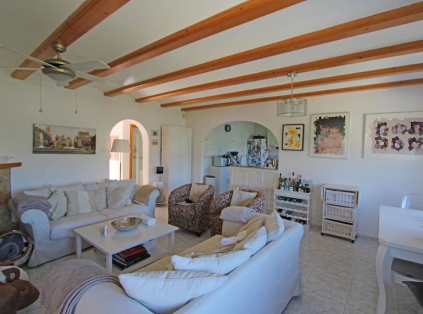 Zu verkaufen - Villa -
Orba