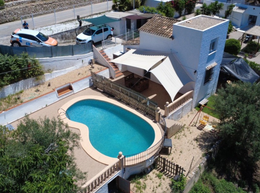 Zu verkaufen - Villa -
Orba