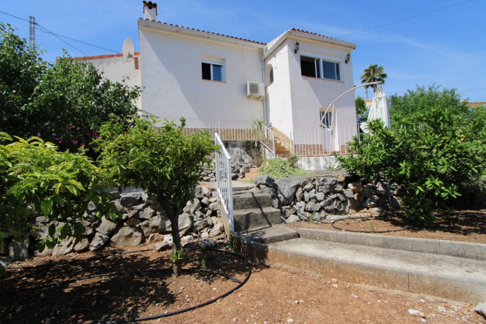 Zu verkaufen - Villa -
Orba