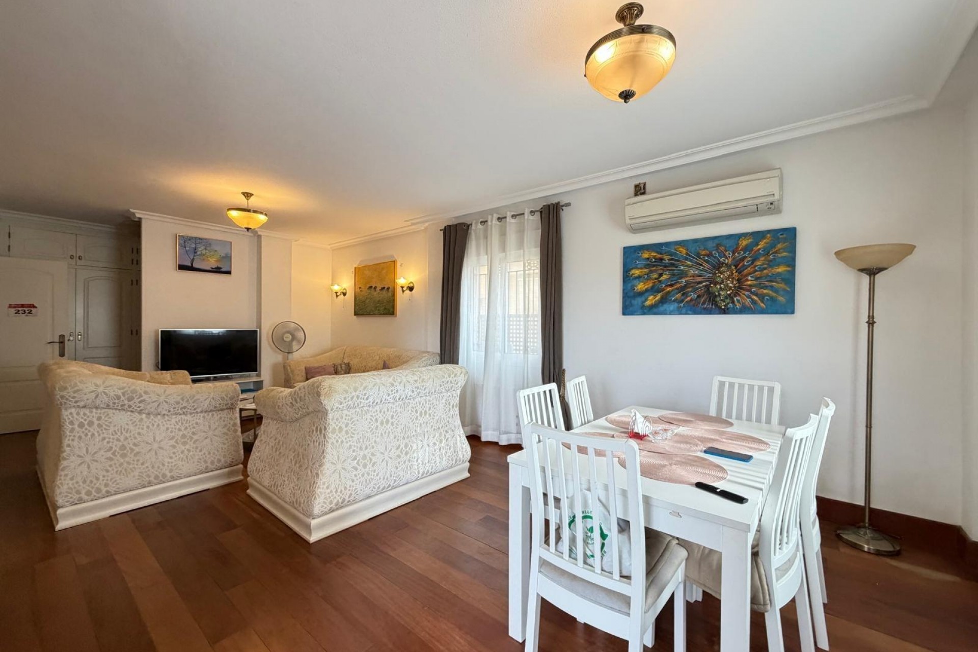 Zu verkaufen - Villa -
Orihuela Costa - Lomas de Don Juan