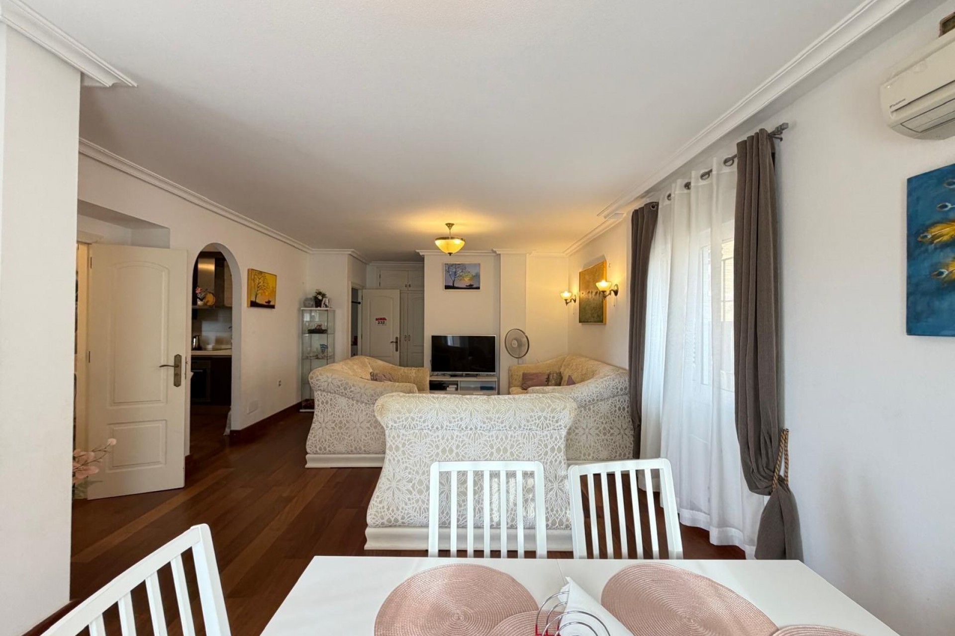 Zu verkaufen - Villa -
Orihuela Costa - Lomas de Don Juan