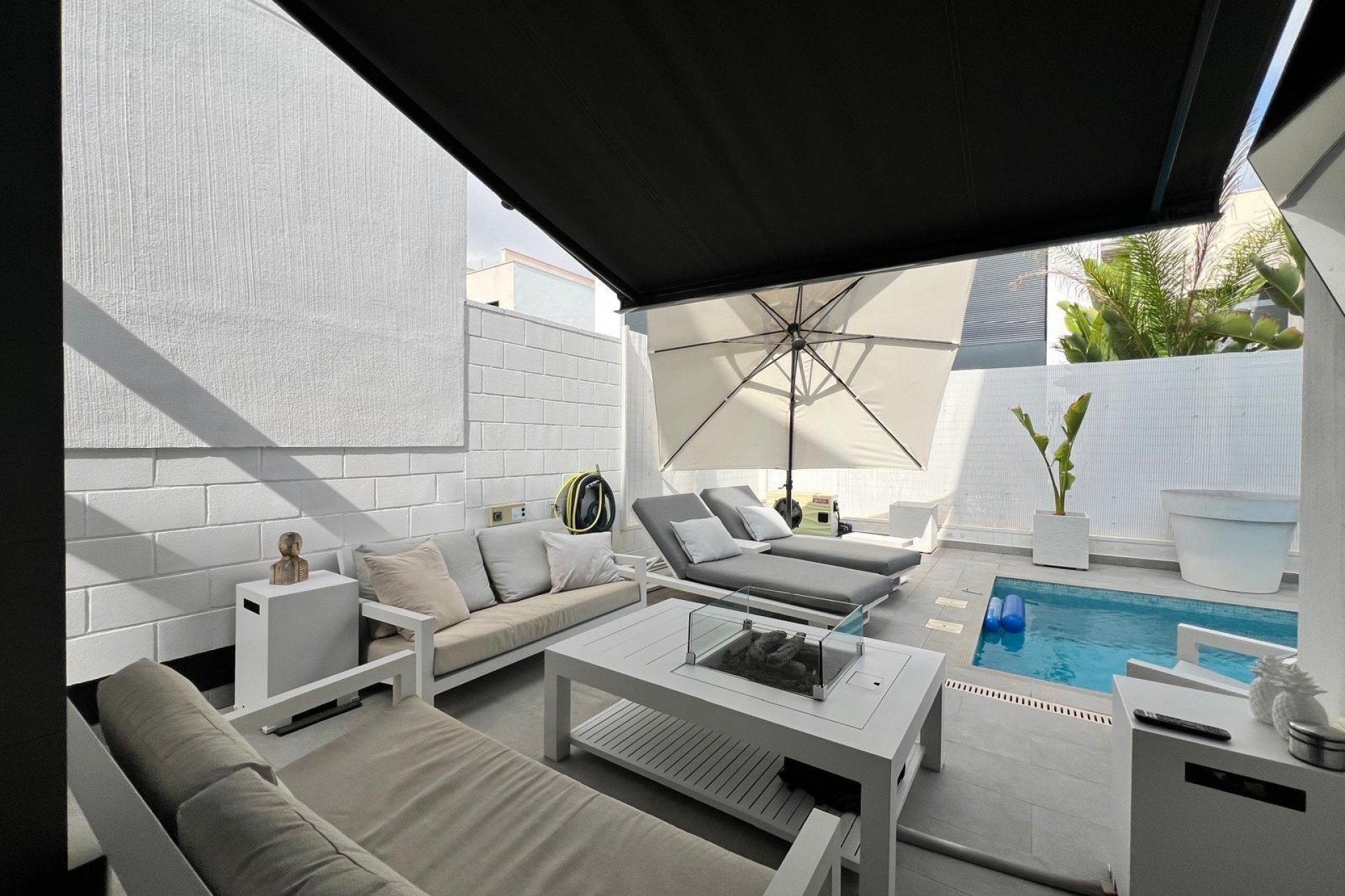 Zu verkaufen - Villa -
Orihuela Costa - Villamartín-Las Filipinas