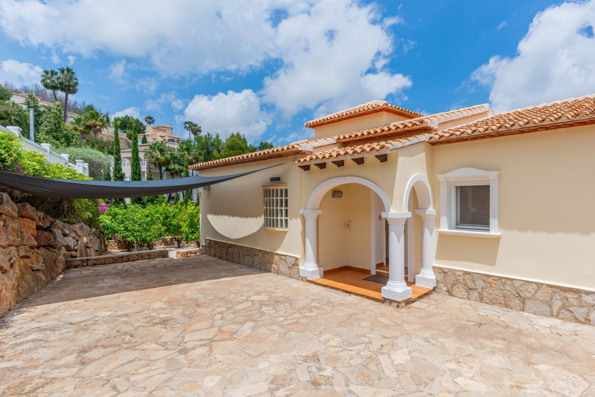 Zu verkaufen - Villa -
Pedreguer - La Sella