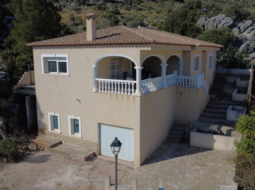 Zu verkaufen - Villa -
Tormos
