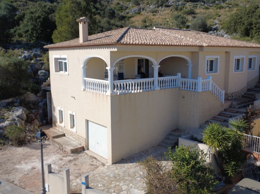 Zu verkaufen - Villa -
Tormos